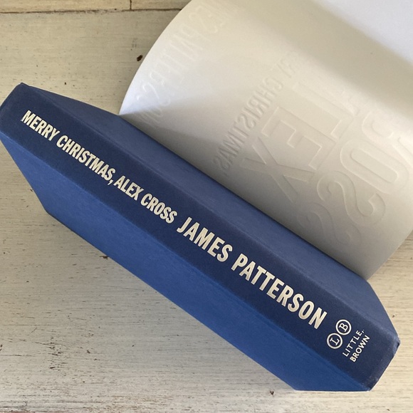 James Patterson First Edition Merry Christmas, Alex Cross Hardcover Book. - Picture 6 of 8